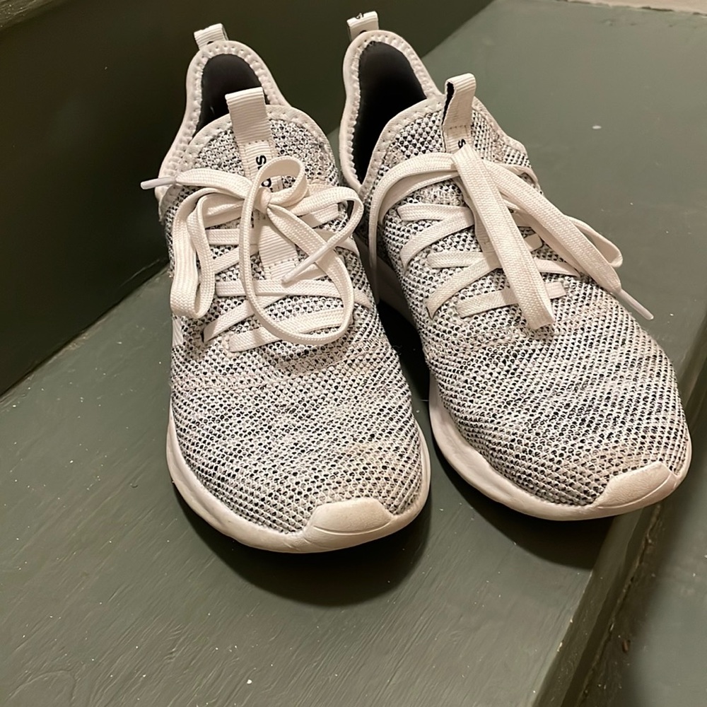 Adidas cloud super cloud foam shoes size 6 1/2 women’s